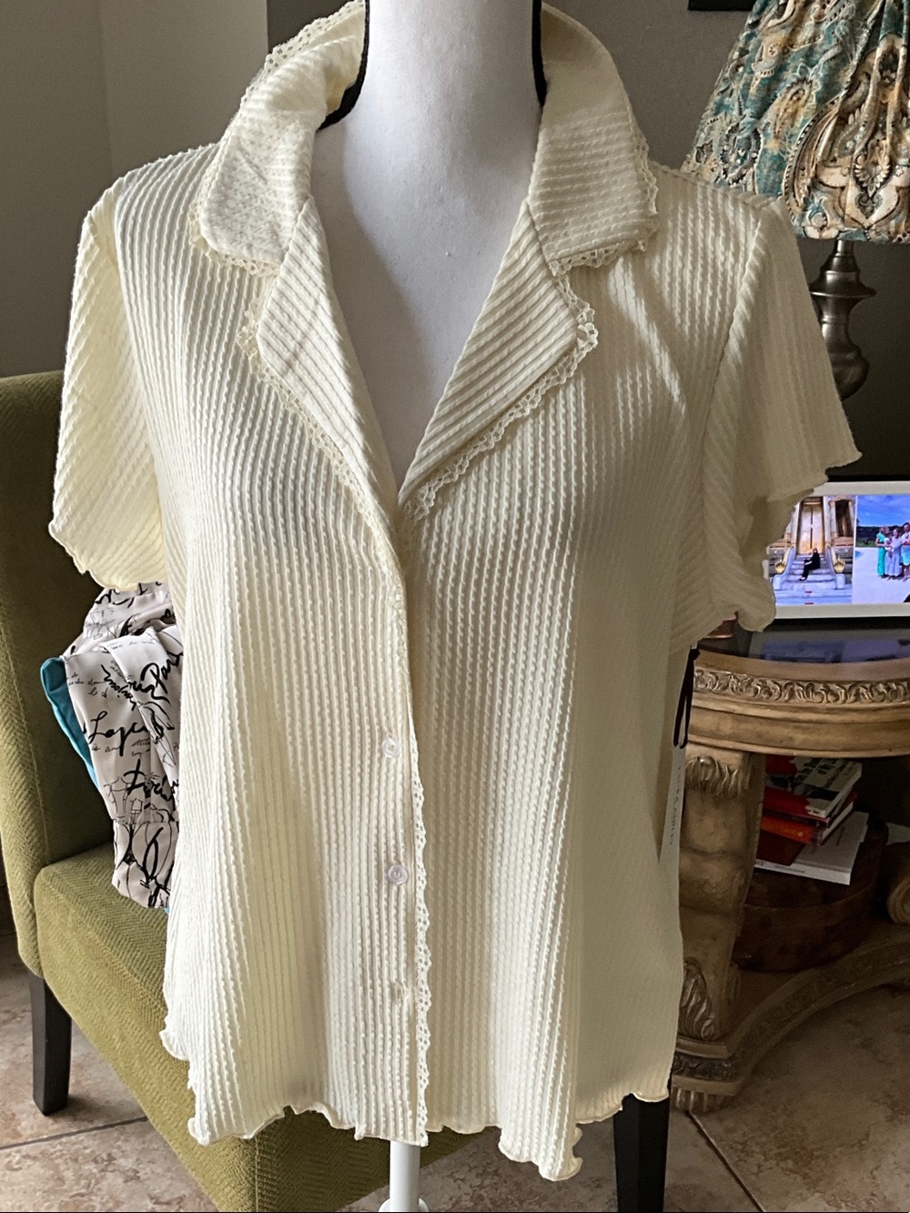 LAURA ASHLEY TOP